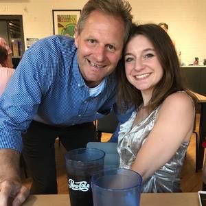 Meet your Posher, Hayley